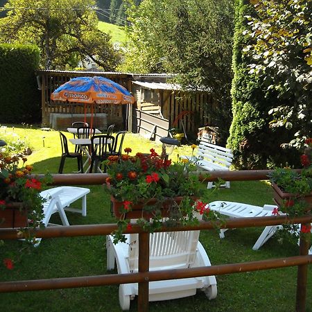 La Boule De Neige Hotel Samoens Bagian luar foto
